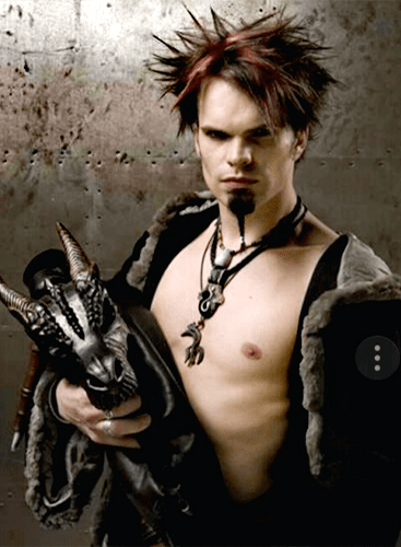 heidi-debbah-maskenbildnerin-sfx-visagistin-makeup-artist-makeup-footoshooting-kleidung-7