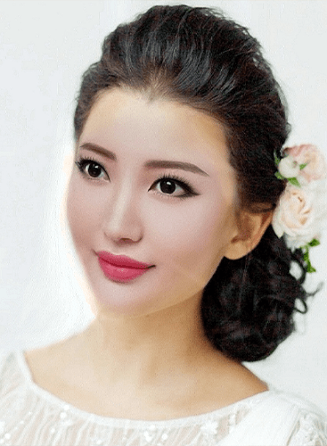 visagistin-makeupartist-brautstyling-heidi-debbah-wiesbaden-makekup 1